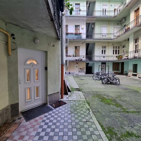 Cozy Family Apartment In Будапеща Екстериор снимка